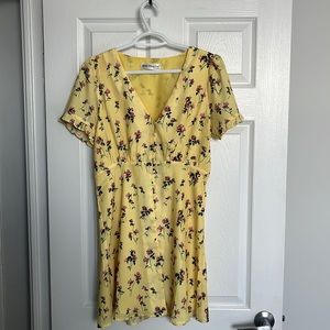 Yellow, floral summer dress - size M